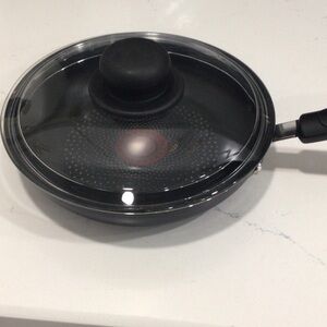 Non-Stick Black Frying Pan with Lid